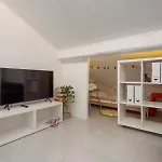 I Host Apartment - Jenner 14