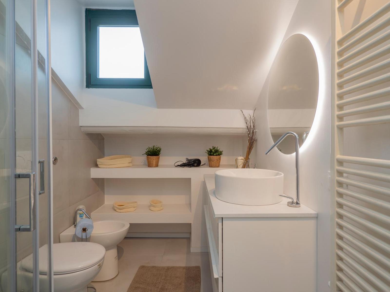 Apartment I Host - Jenner 14 *