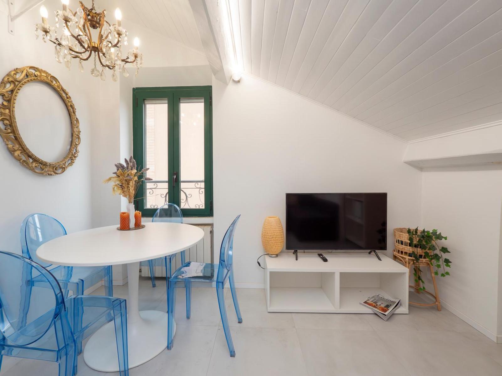 I Host - Jenner 14 Apartment *